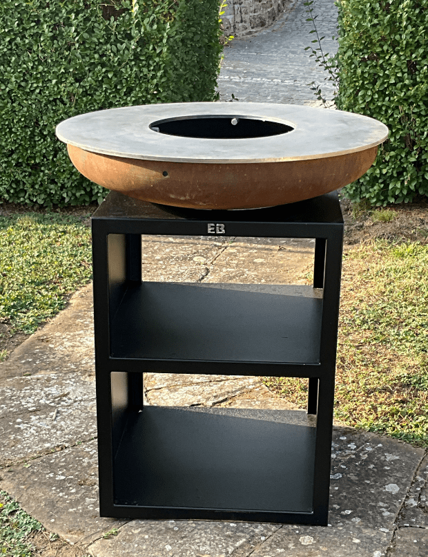 brasero en acier corten avec meuble design laqué extérieur sans réhausse 
